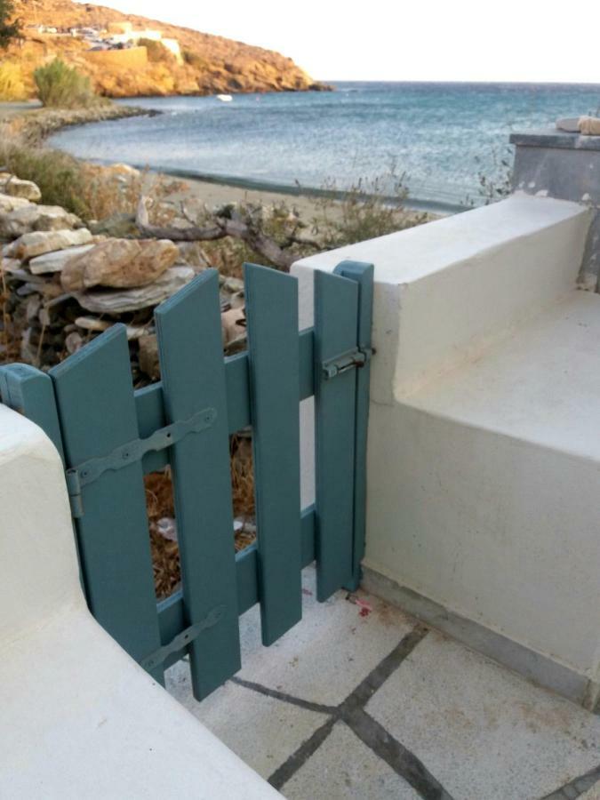 "Sea Front" Rose'S House Villa Kardhianí Eksteriør billede